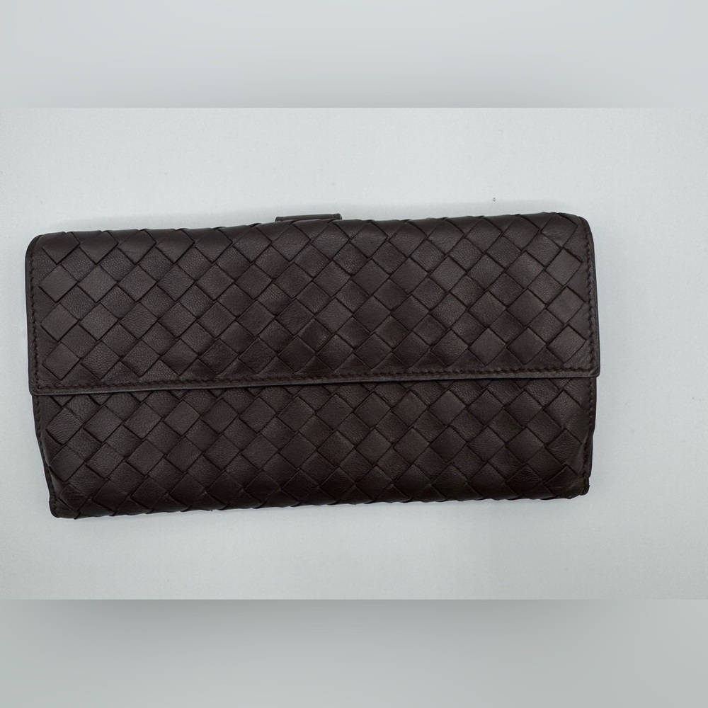 Bottaga Veneta Wallet with unbranded chain for crossbody | Very Good Condition